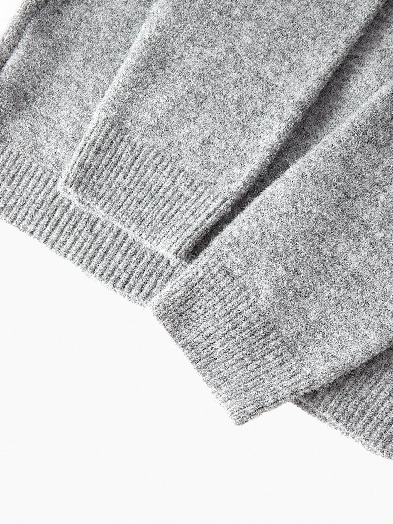 PREMIUM EMBROIDERY CONTRAST SEQUIN CARDIGAN