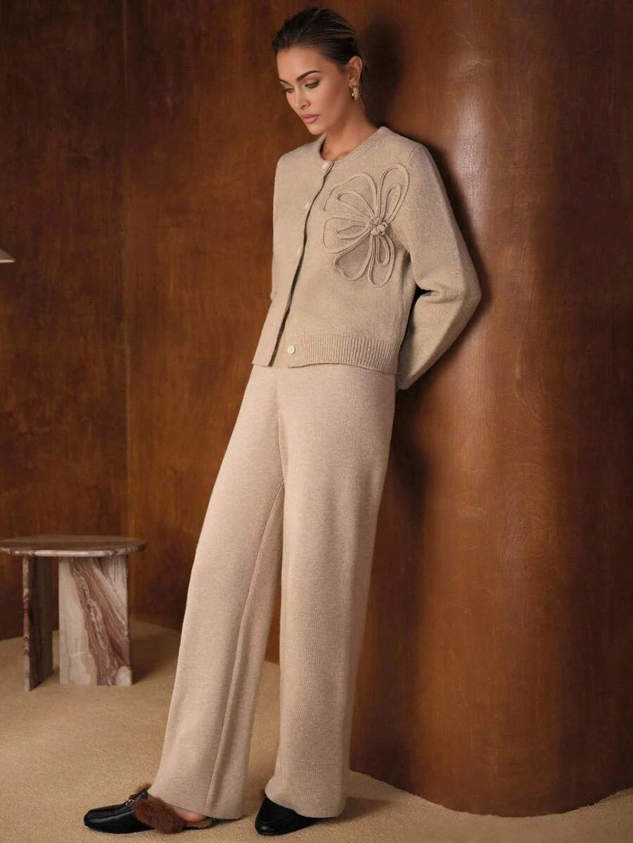 PREMIUM EMBROIDERY FLORAL PATTERN BUTTON PLACKET CARDIGAN