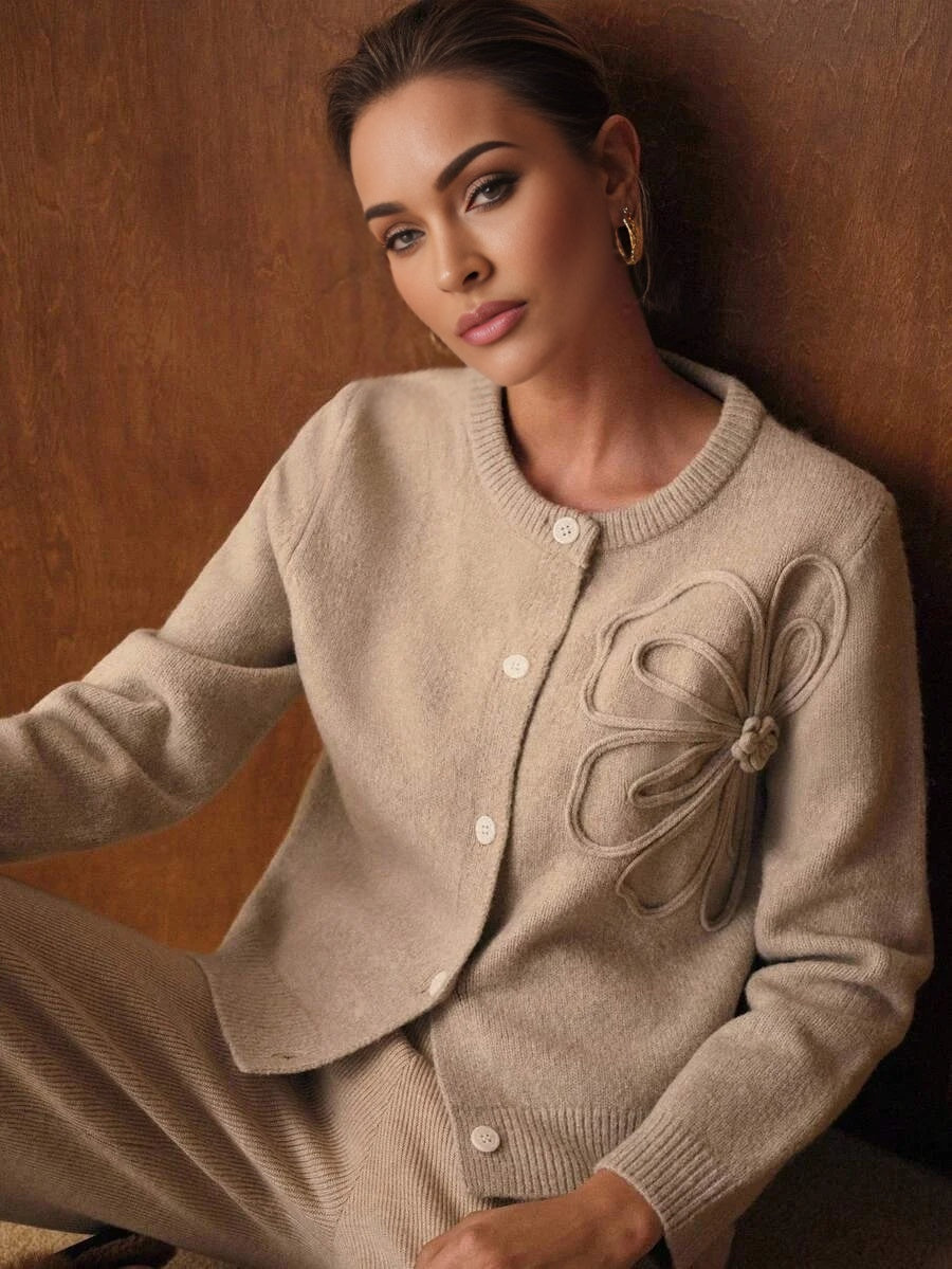 PREMIUM EMBROIDERY FLORAL PATTERN BUTTON PLACKET CARDIGAN