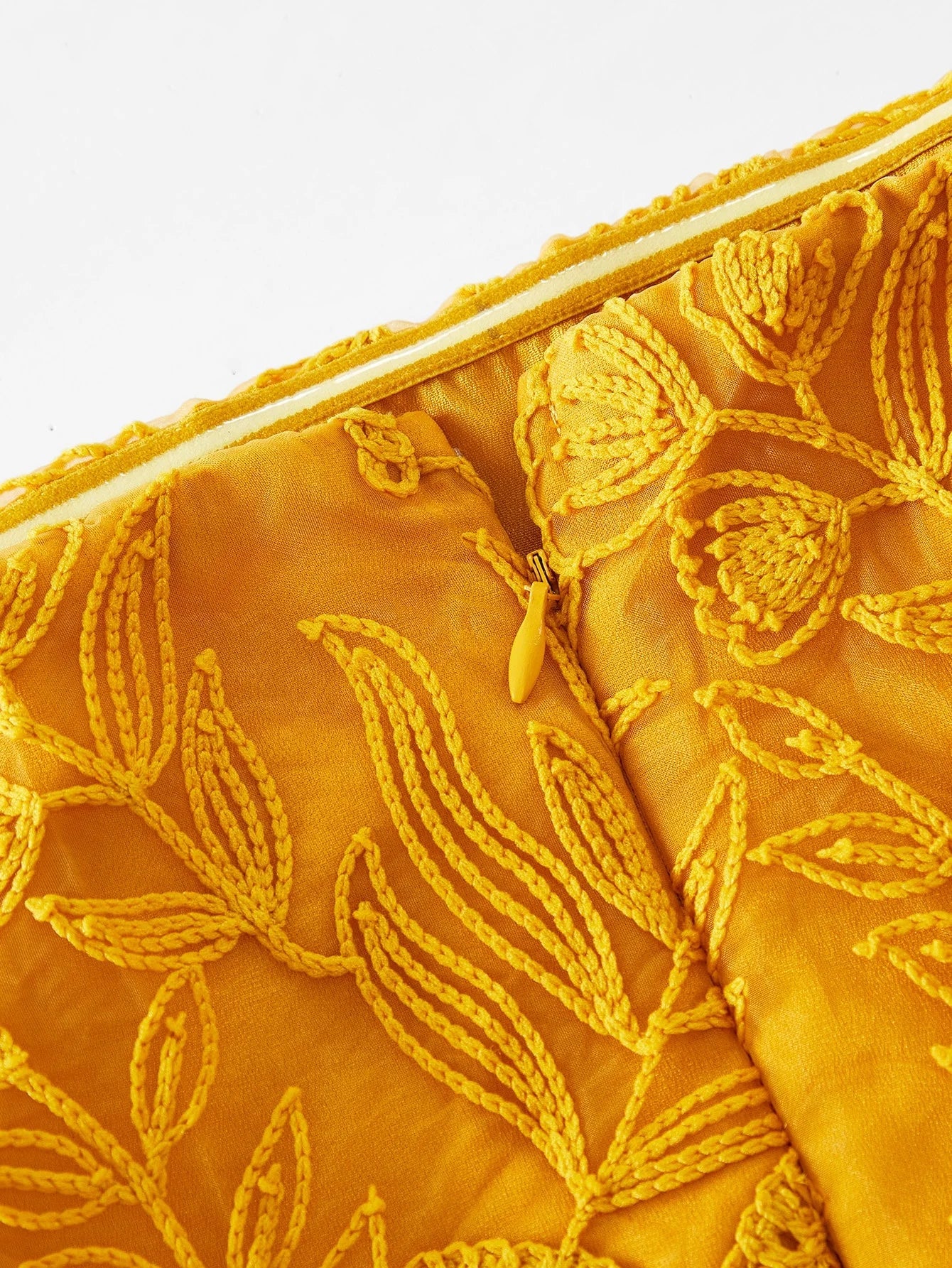 PREMIUM EMBROIDERY MESH RUFFLE HEM DRESS