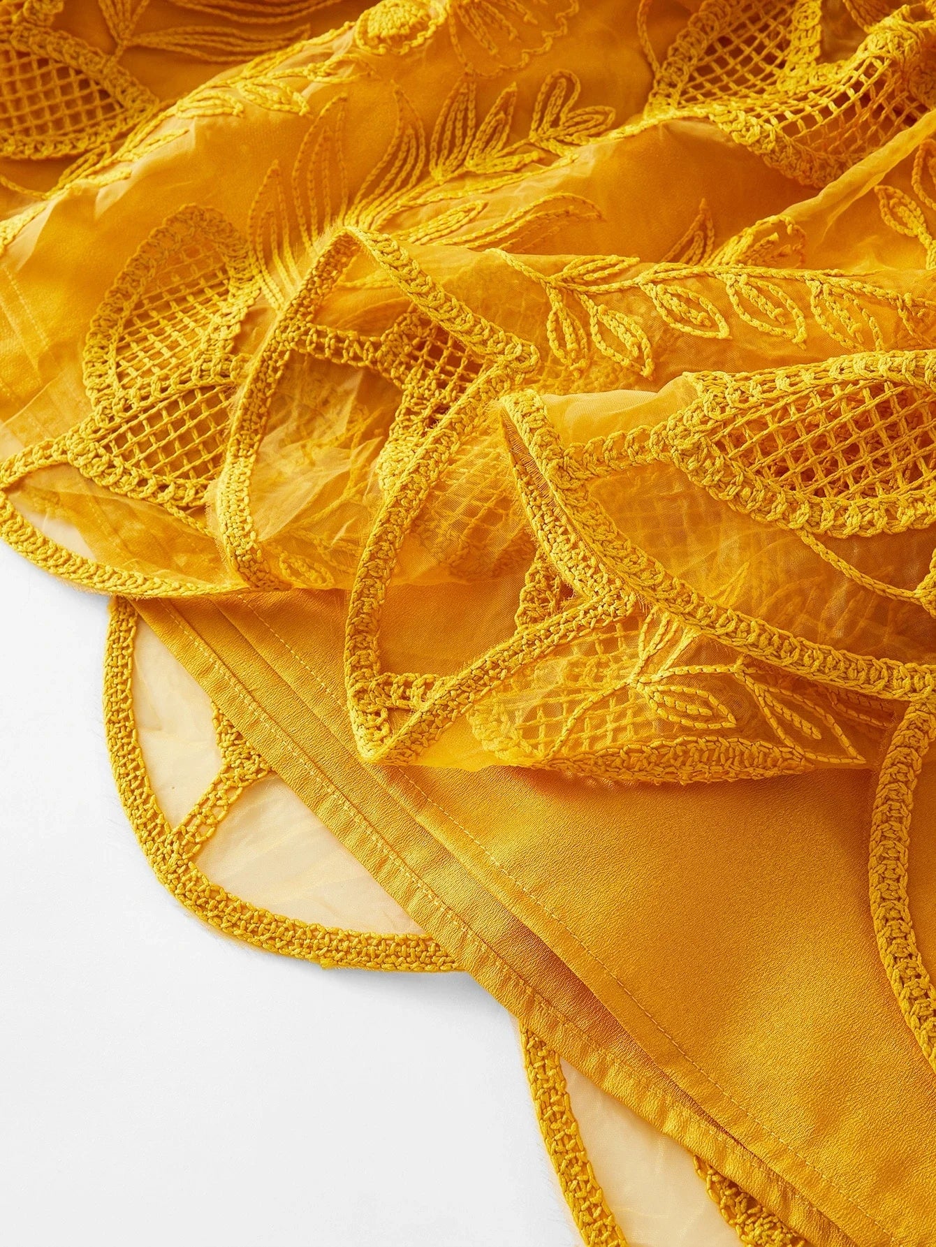 PREMIUM EMBROIDERY MESH RUFFLE HEM DRESS