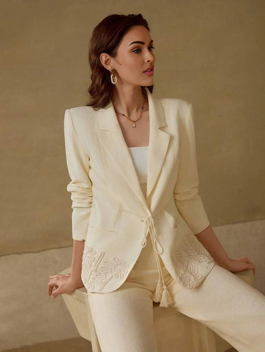 PREMIUM EMBROIDERY PLANTS PATTERN PEAK COLLAR TASSEL BELTED BLAZER