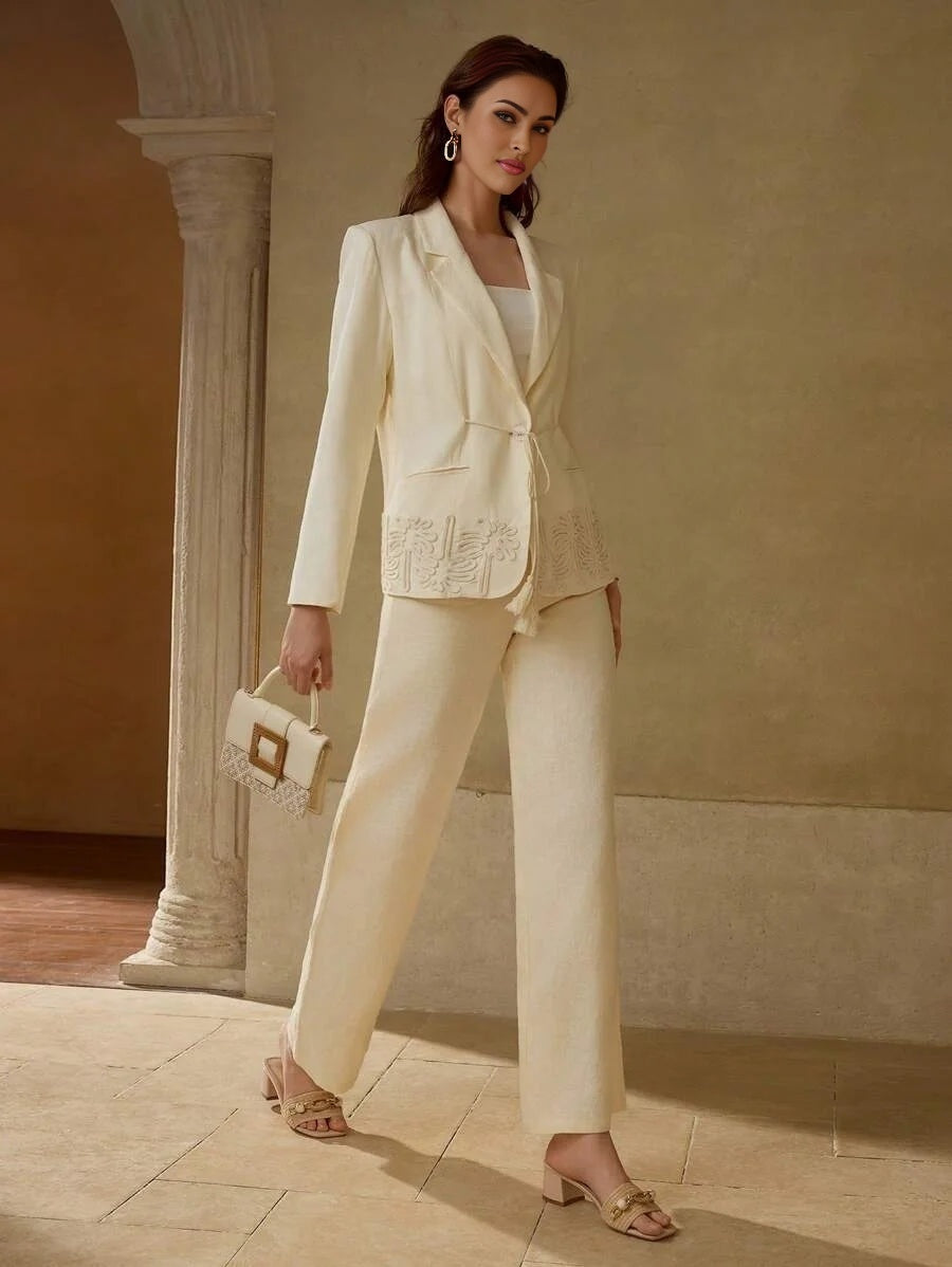 PREMIUM EMBROIDERY PLANTS PATTERN PEAK COLLAR TASSEL BELTED BLAZER