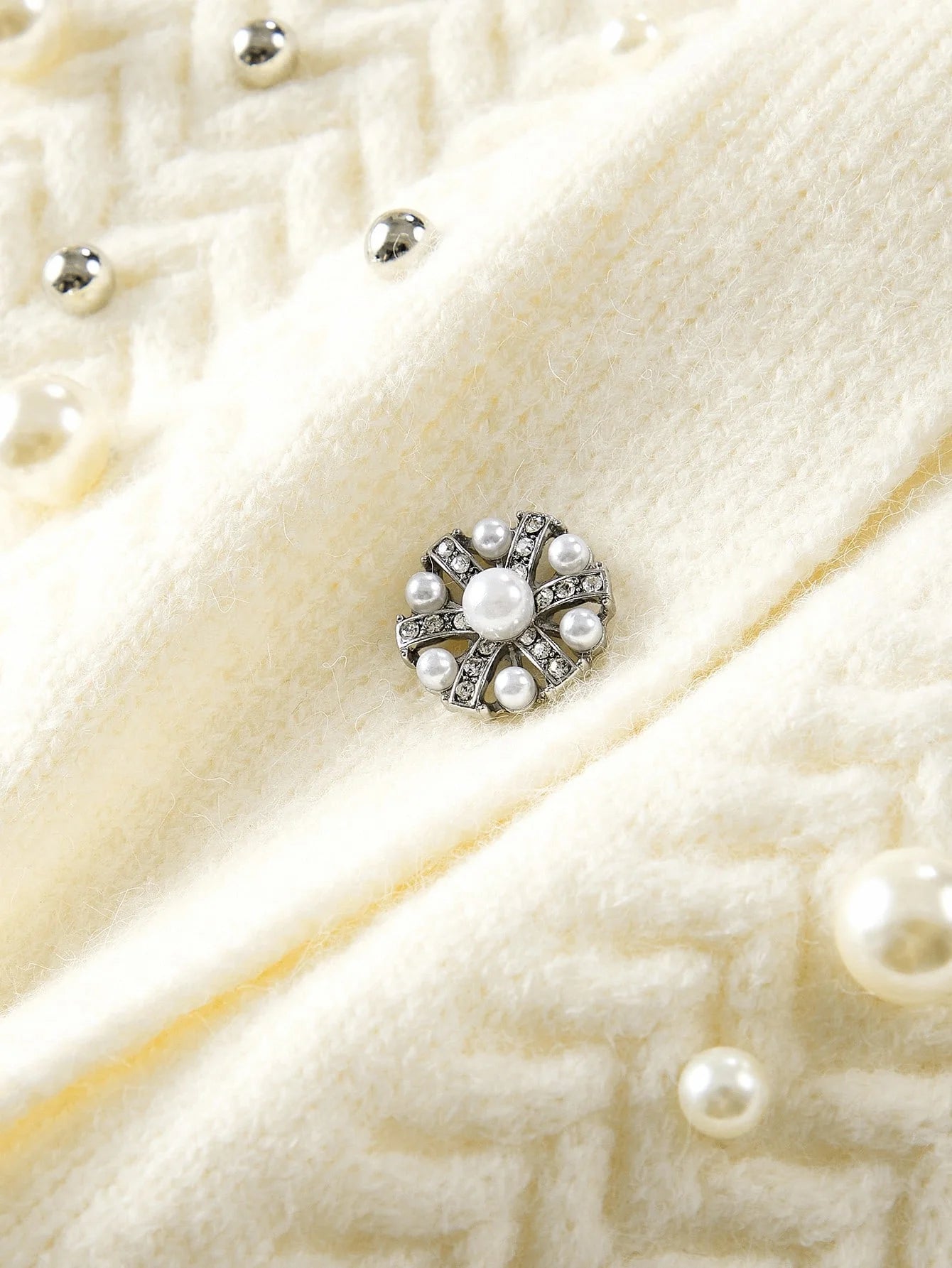 PREMIUM FAUX PEARL amp BEADED DETAIL CARDIGAN FOR AUTUMN amp WINTER