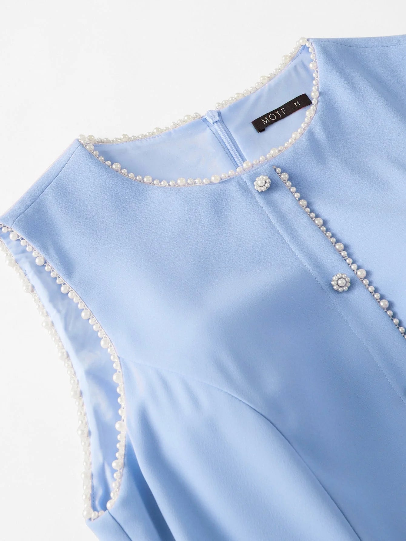 PREMIUM FAUX PEARL DETAIL PLEATED DRESS