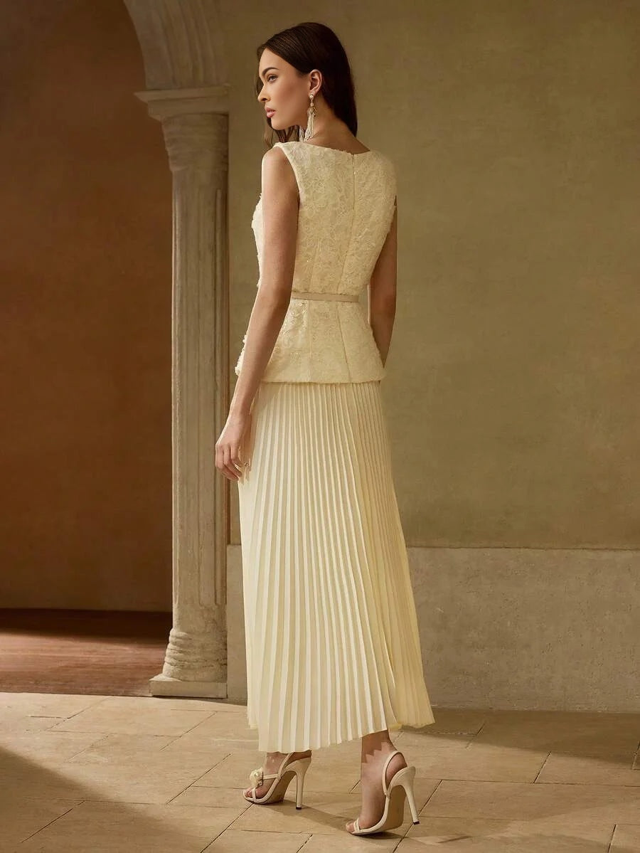 PREMIUM FAUX PEARL DETAIL PLEATED DRESS