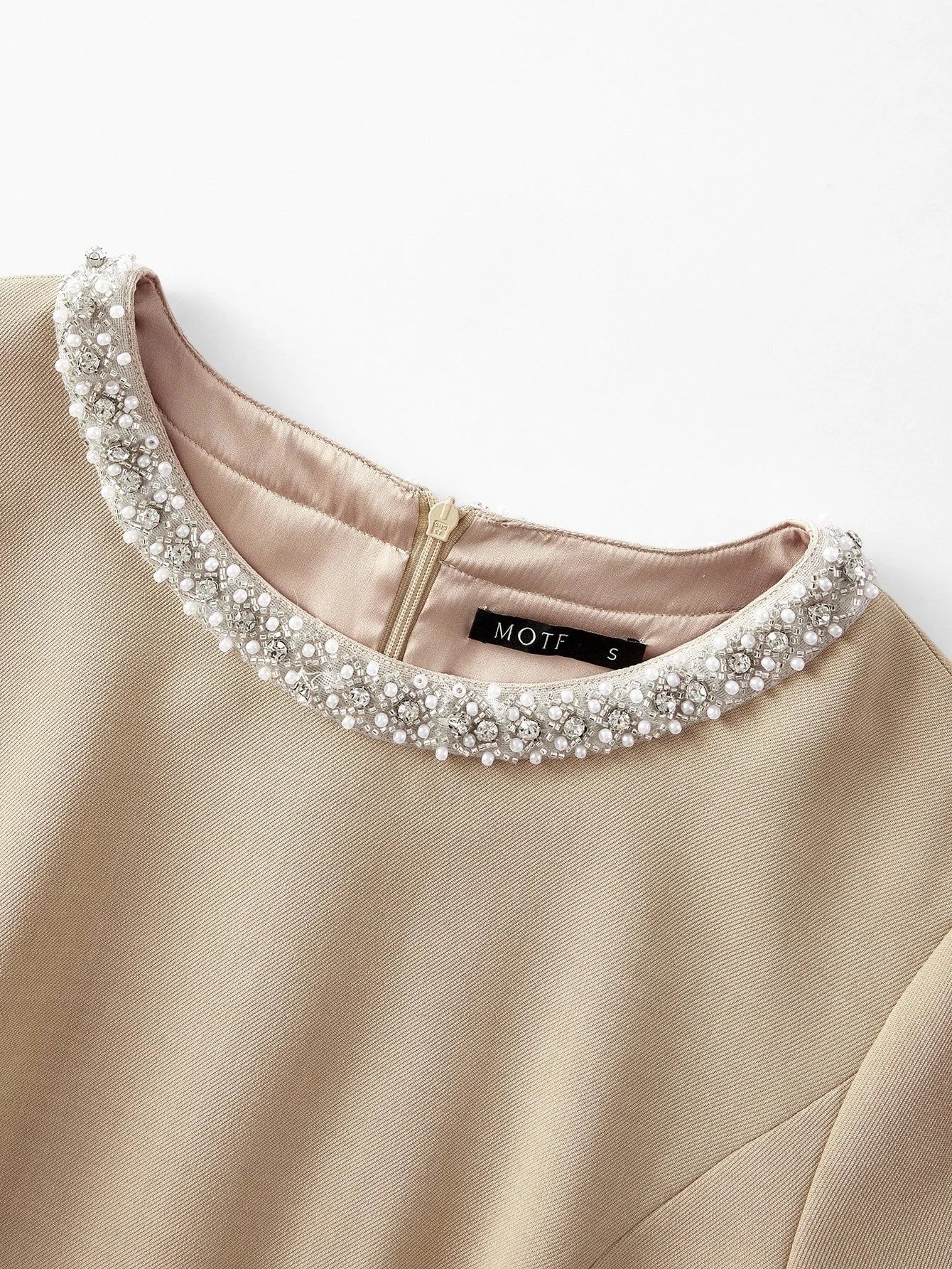 PREMIUM FAUX PEARL TRIM PLEATED DRESS