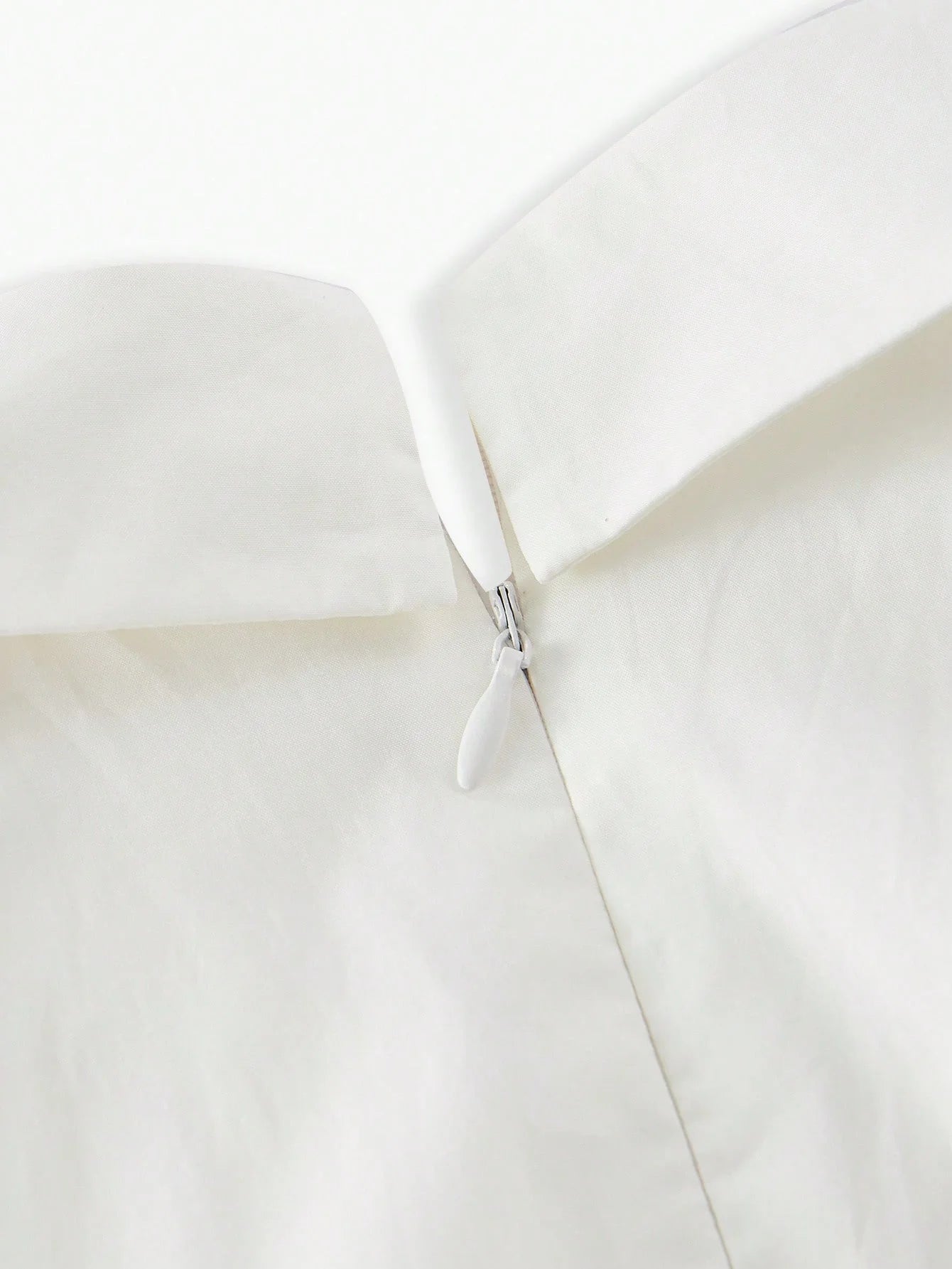 PREMIUM FLORAL EMBROIDERY BELTED DRESS