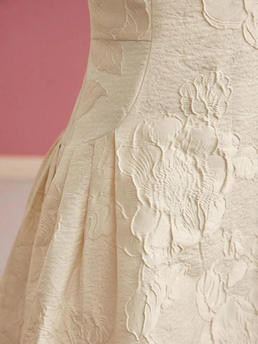 PREMIUM FLORAL JACQUARD FITTED WAIST DRESS