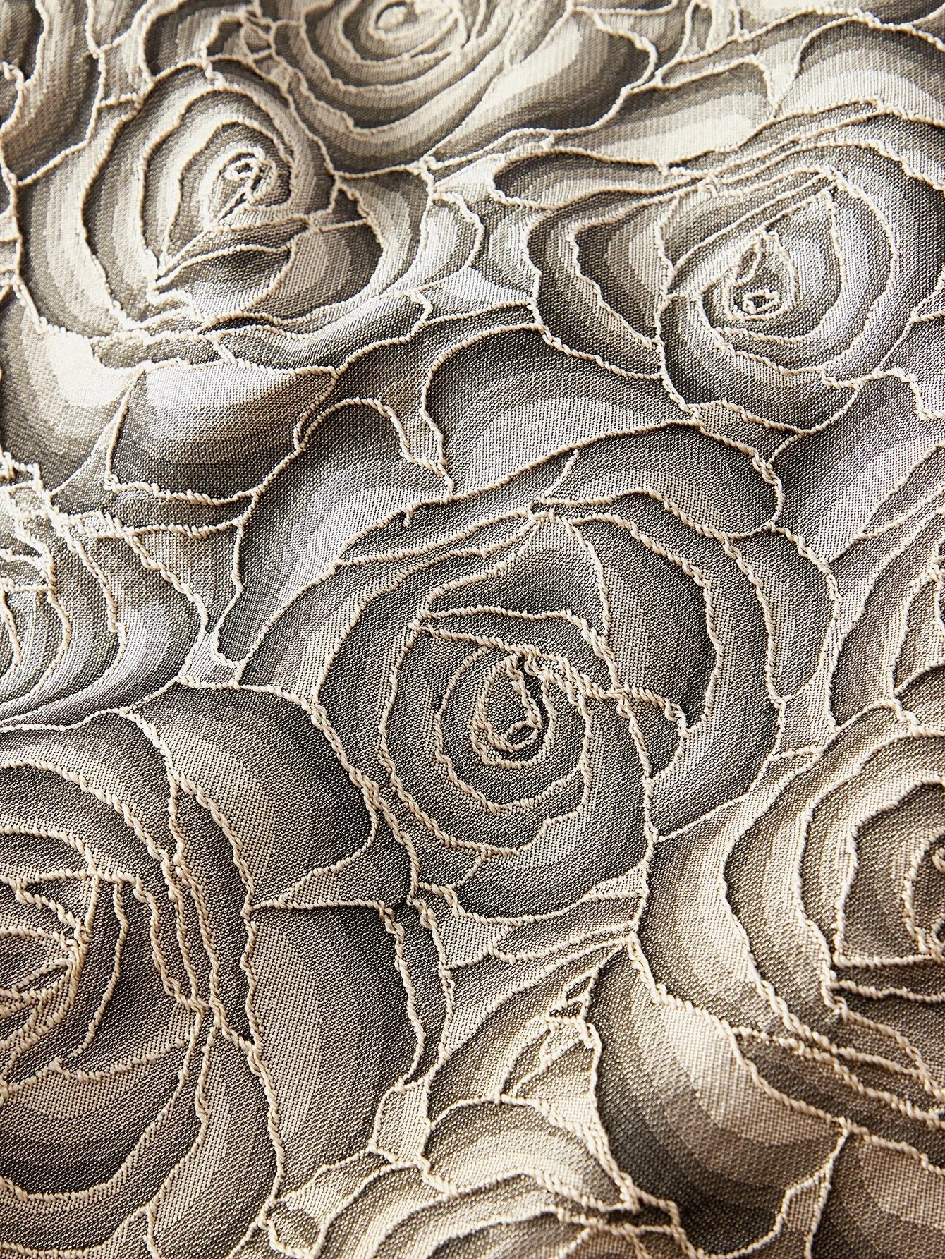 PREMIUM FLORAL JACQUARD FLARED DRESS