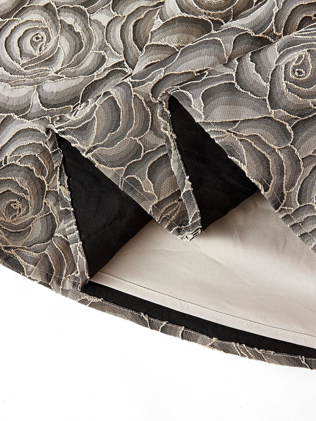 PREMIUM FLORAL JACQUARD FLARED DRESS