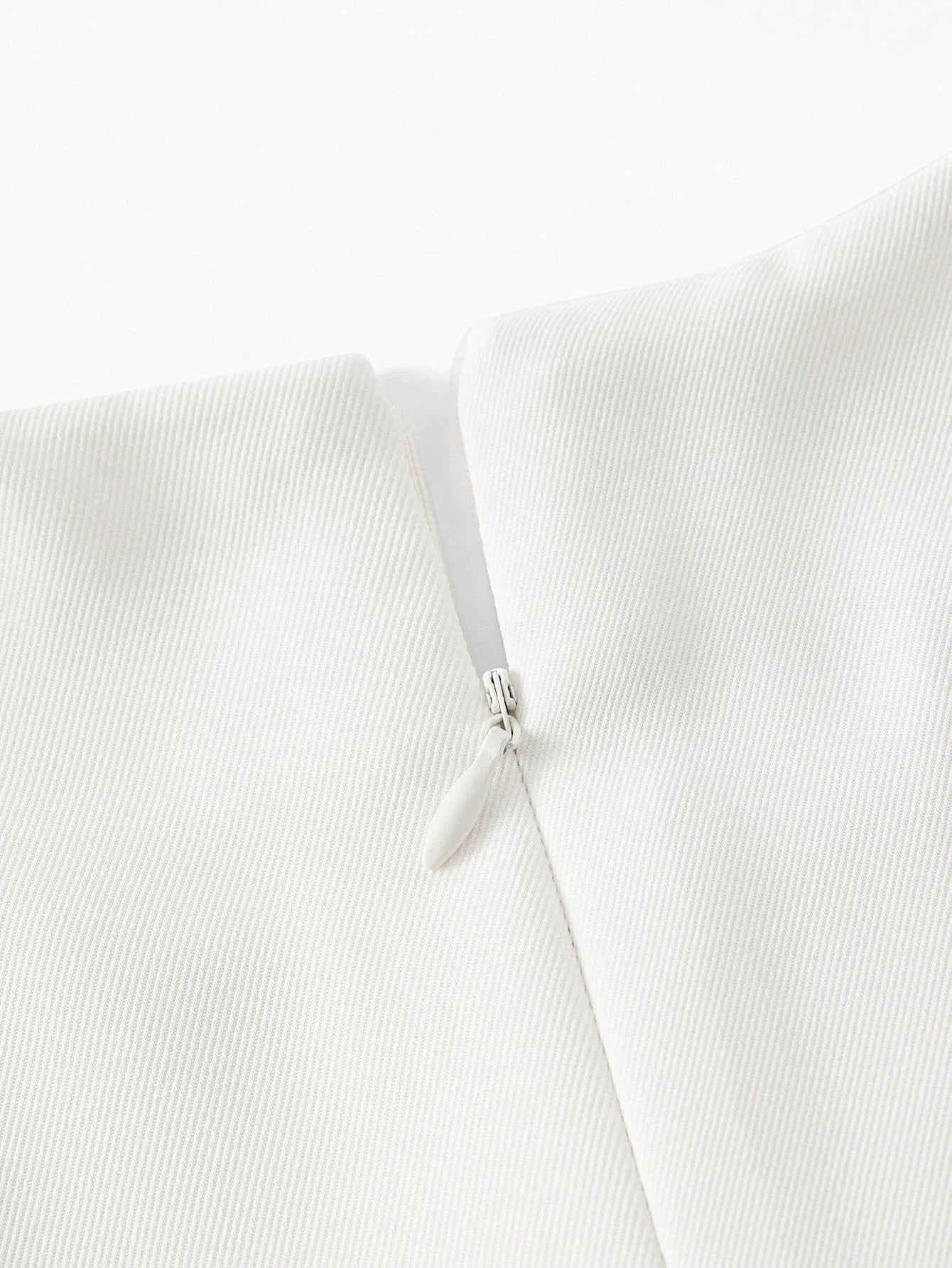 PREMIUM FLORAL PATCHED SHORT SLEEVE DRESS