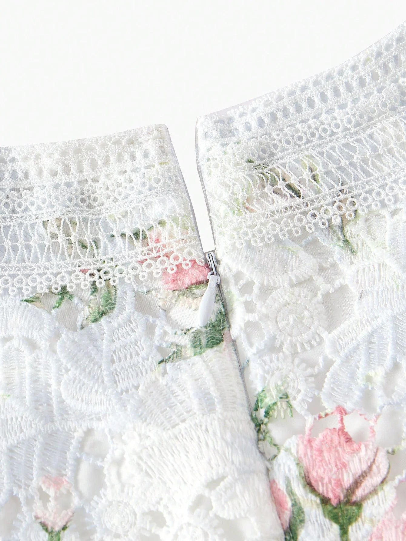 PREMIUM FLORAL PRINT CONTRAST GUIPURE LACE DRESS