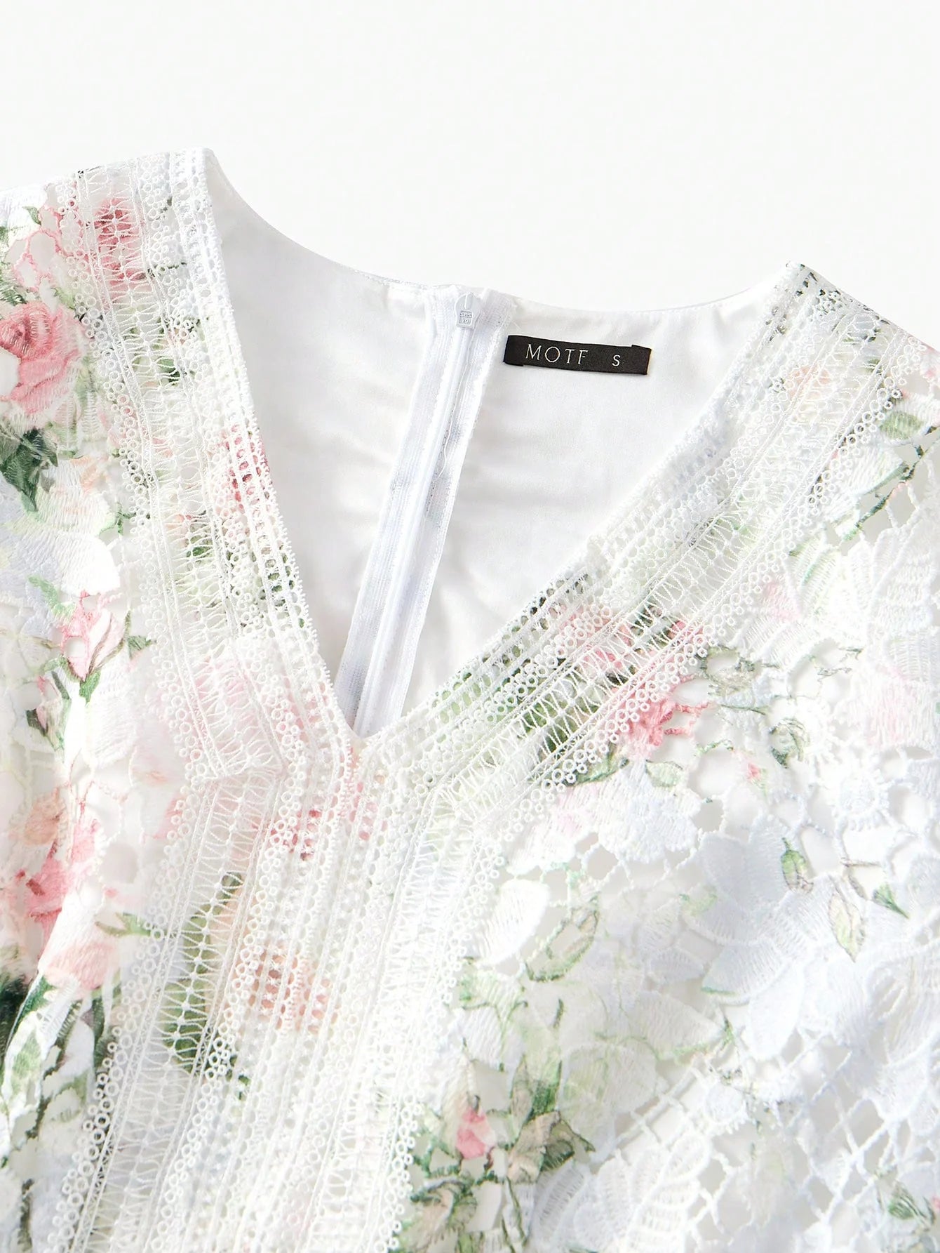 PREMIUM FLORAL PRINT CONTRAST GUIPURE LACE DRESS