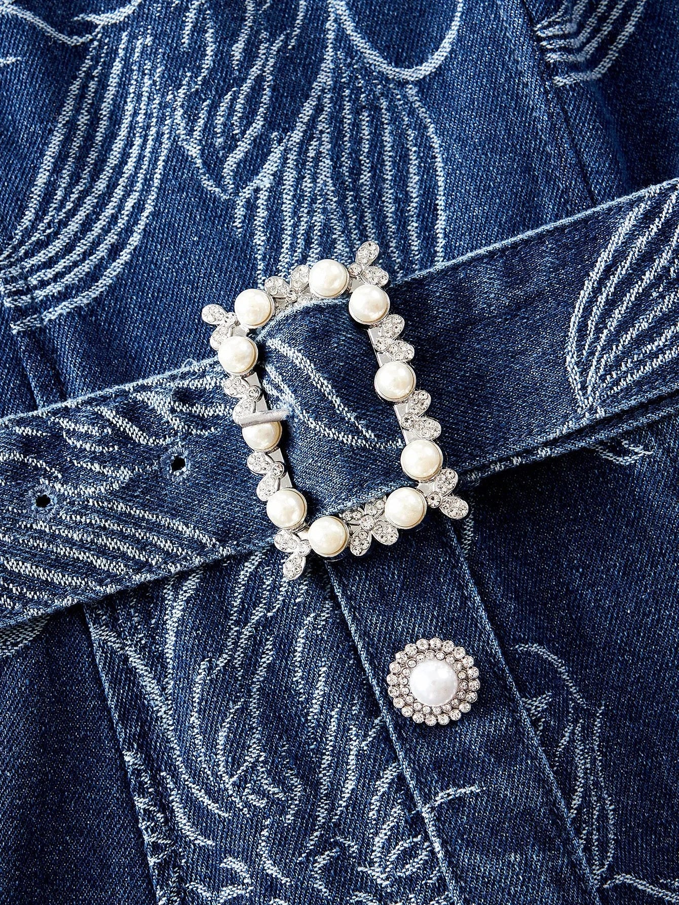 PREMIUM FLORAL PRINT FAUX PEARL BUCKLE BELTED DENIM DRESS