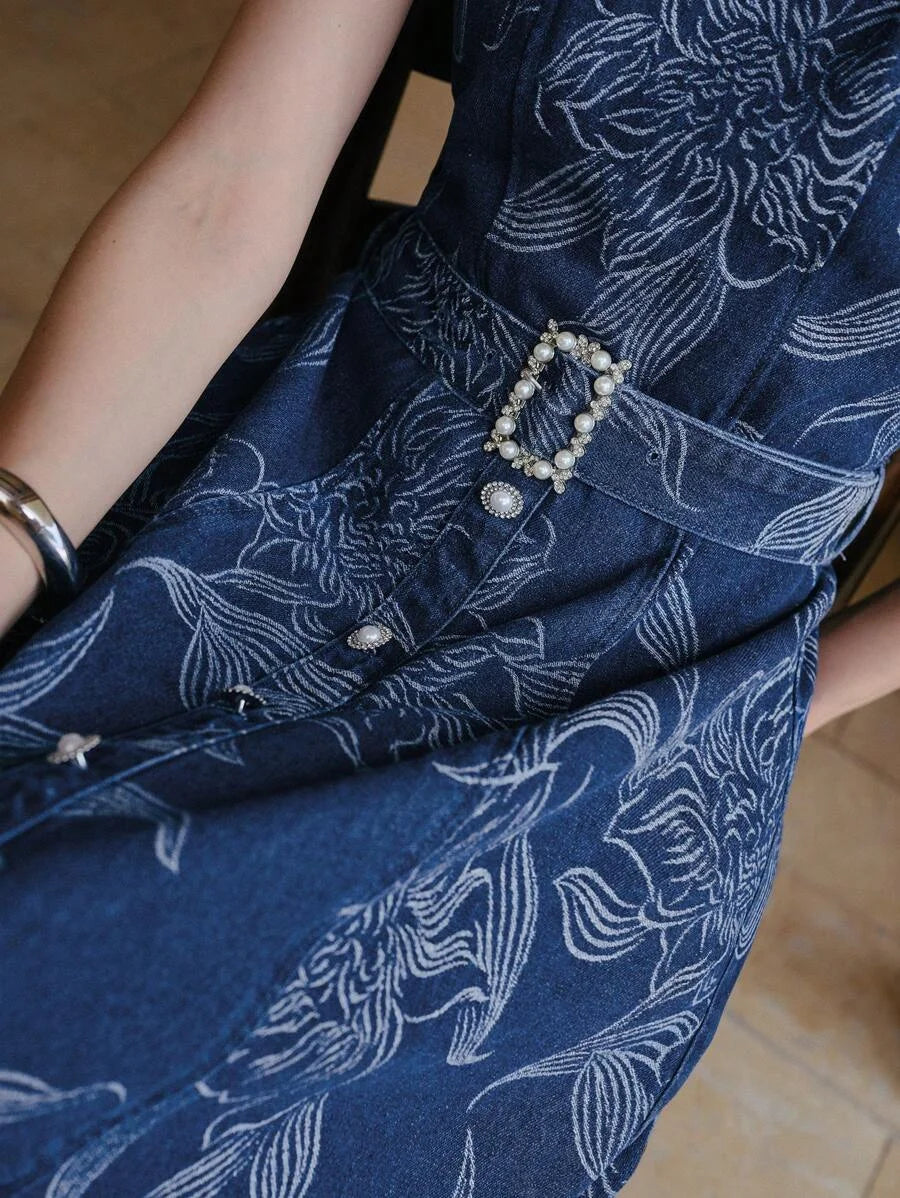 PREMIUM FLORAL PRINT FAUX PEARL BUCKLE BELTED DENIM DRESS