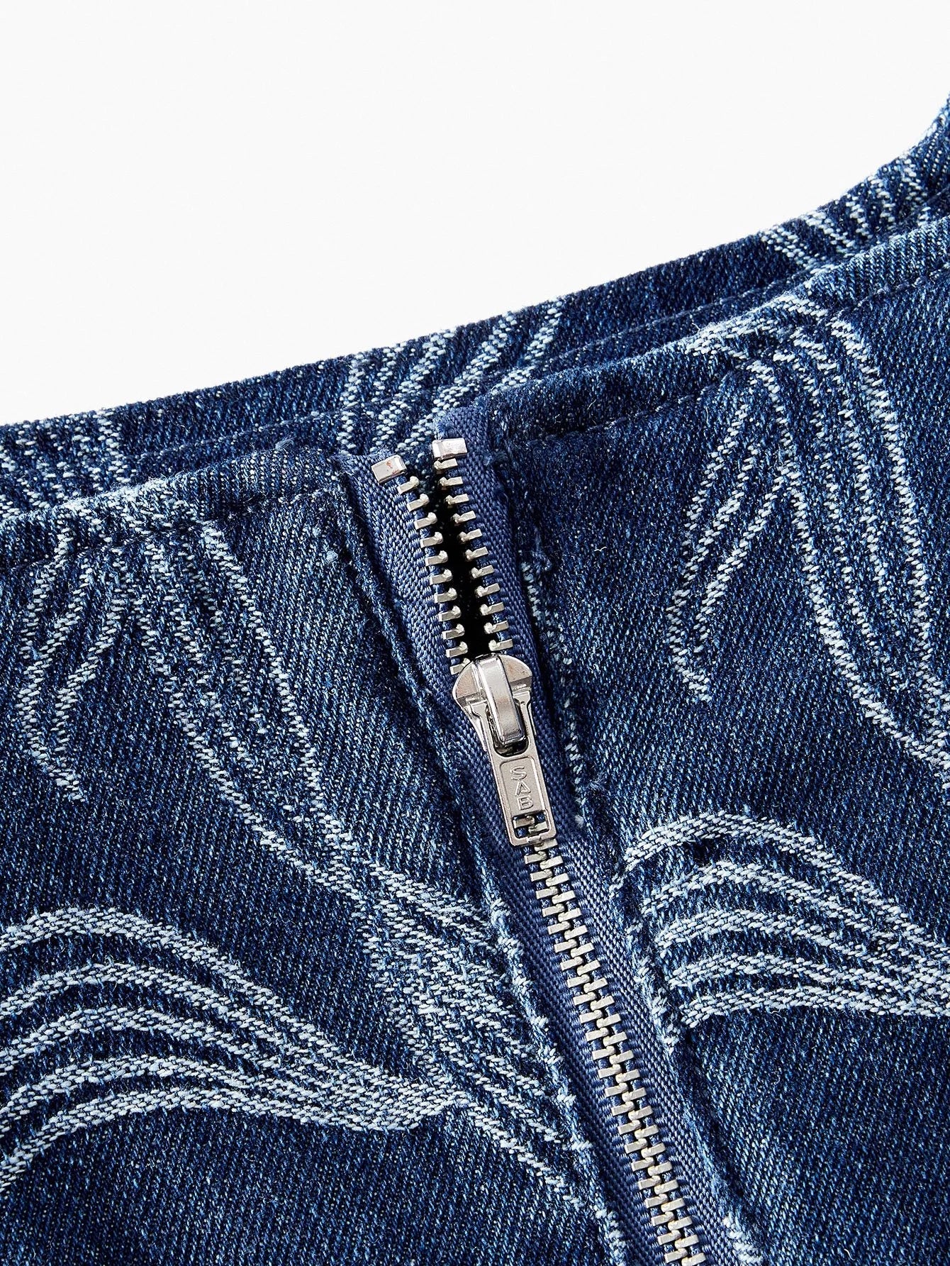 PREMIUM FLORAL PRINT FAUX PEARL BUCKLE BELTED DENIM DRESS