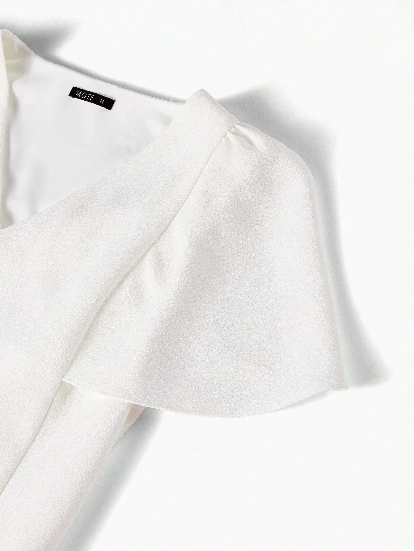 PREMIUM FLORAL PRINT VNECK FLUTTER SLEEVE DRESSSUMMER OUTFITS