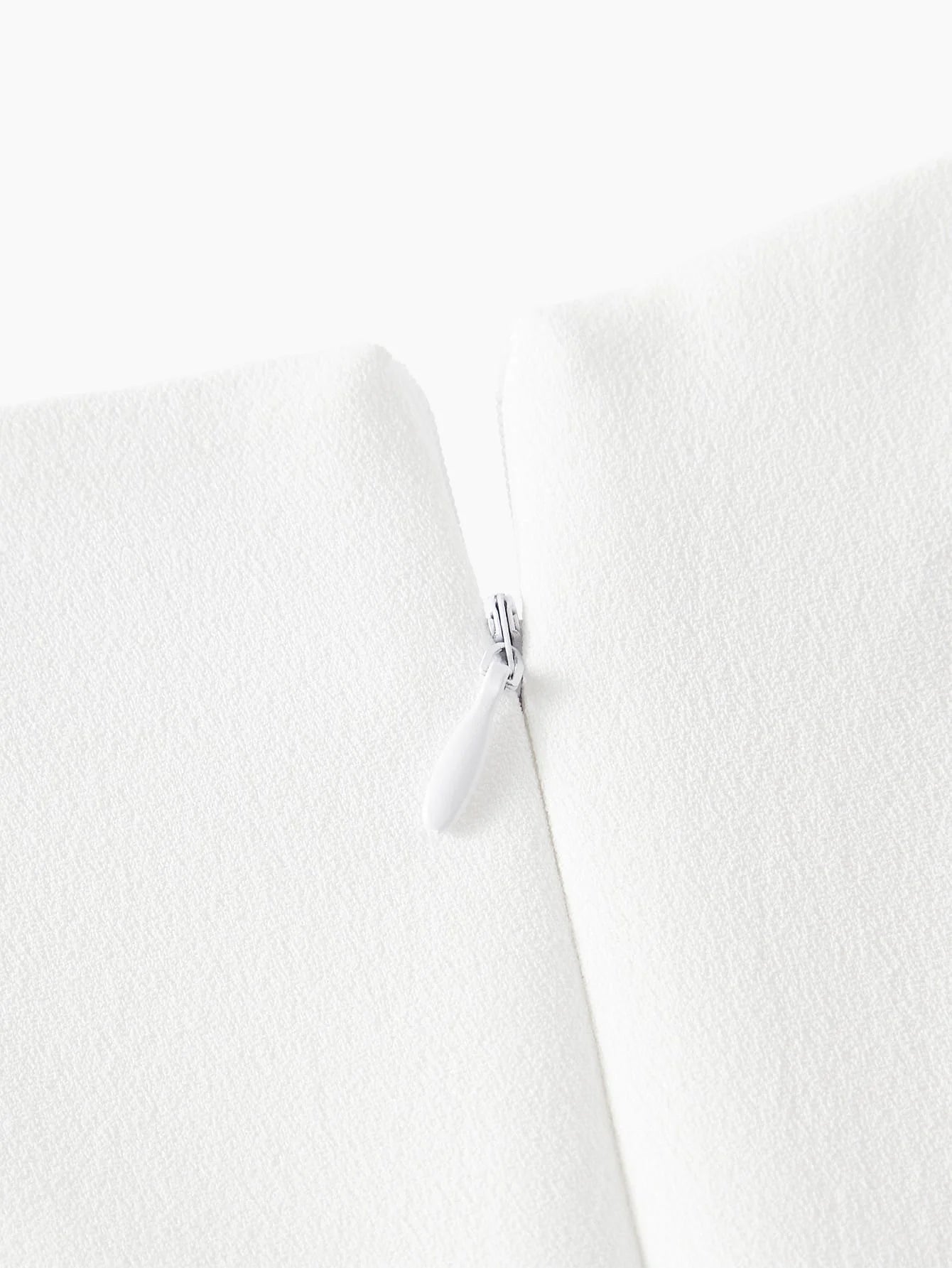 PREMIUM FLOWER BUTTON ZIPPER DRESS