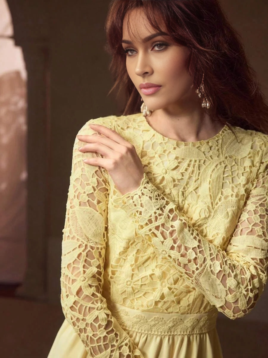 PREMIUM GUIPURE LACE PANEL ZIPPER BACK FLARE HEM DRESS