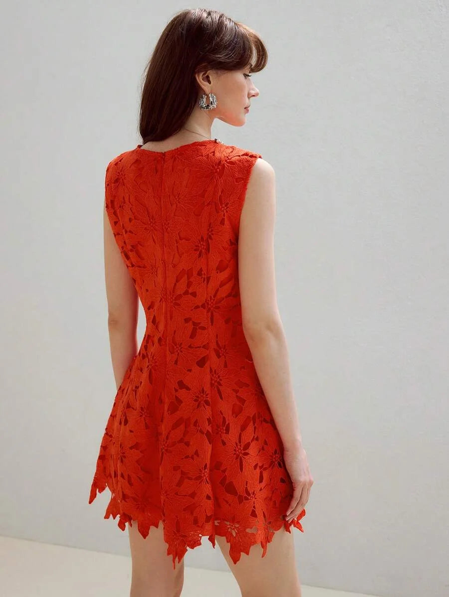 PREMIUM GUIPURE LACE SLEEVELESS SHORT DRESS