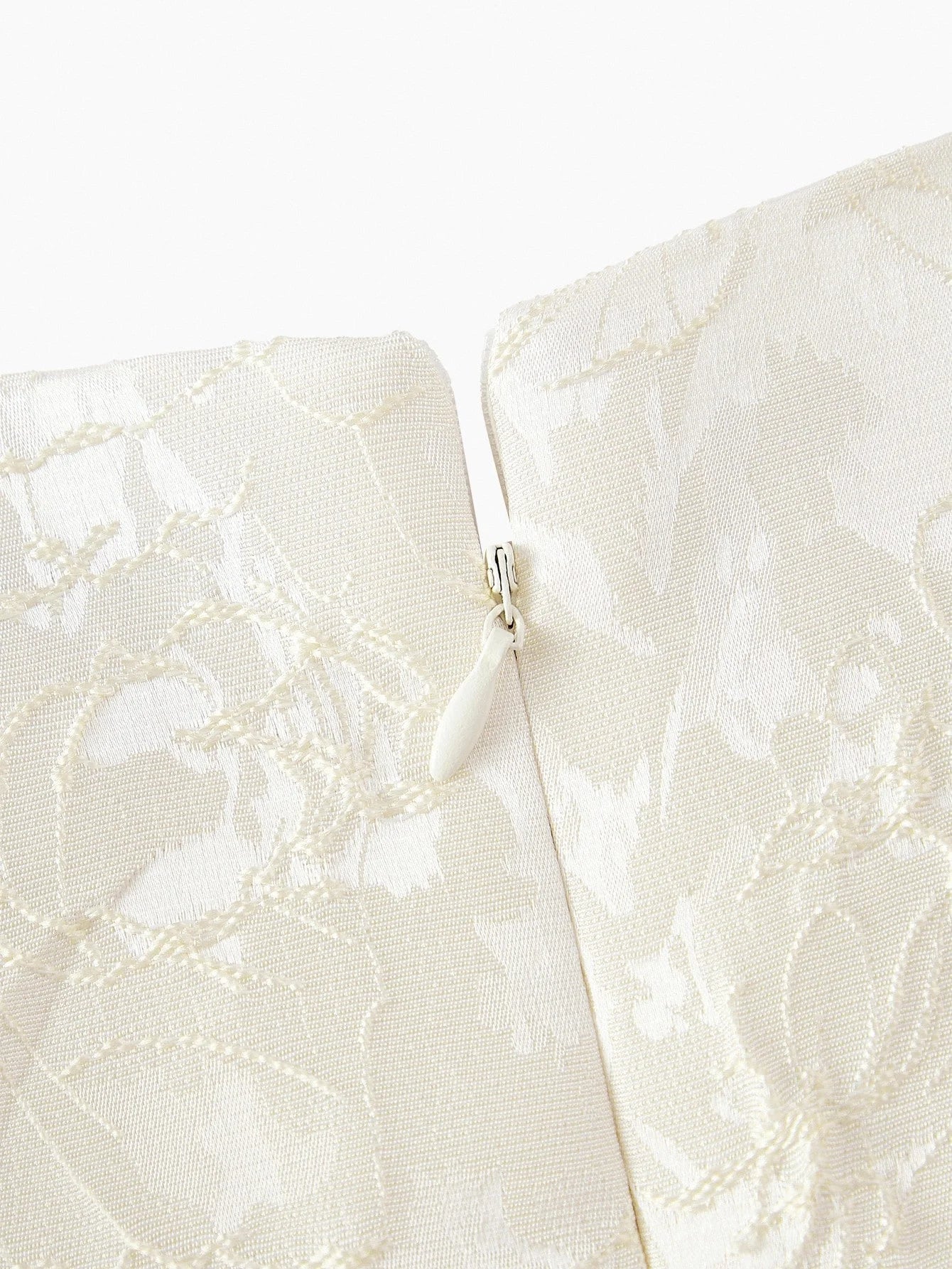 PREMIUM JACQUARD STEREO FLOWER DETAIL MINI DRESS WITHOUT CHAIN BELT