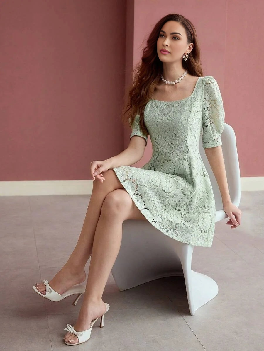 PREMIUM LACE PUFF SLEEVE DRESS