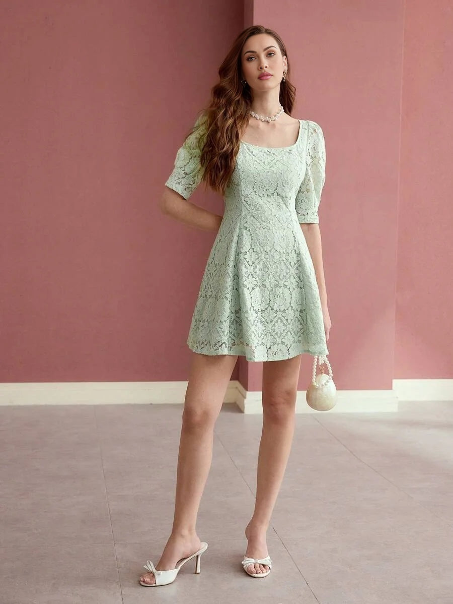 PREMIUM LACE PUFF SLEEVE DRESS