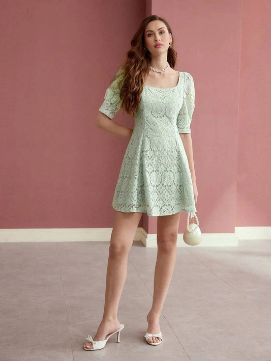 PREMIUM LACE PUFF SLEEVE DRESS
