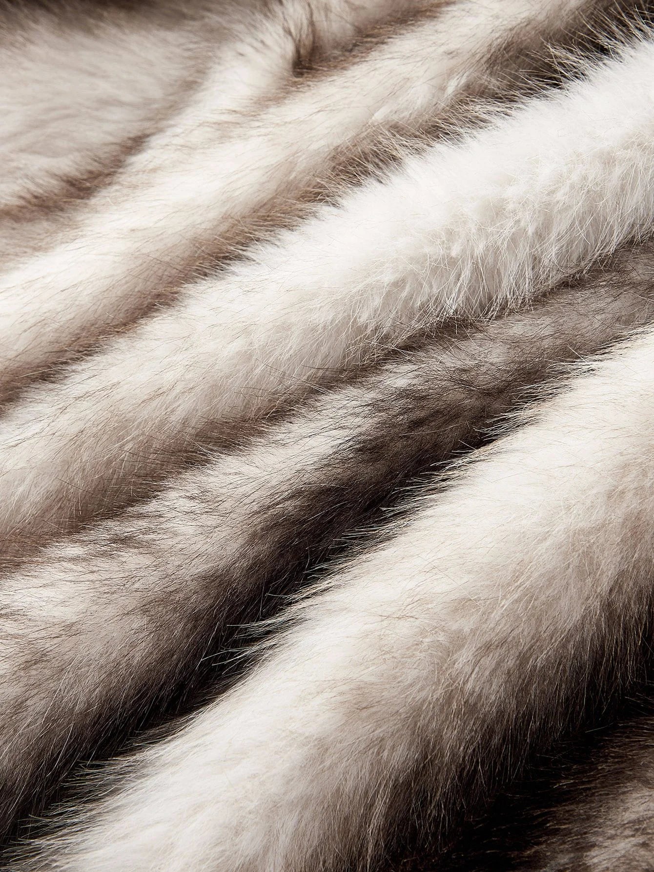 PREMIUM LAPEL COLORBLOCK FAUX FUR COAT