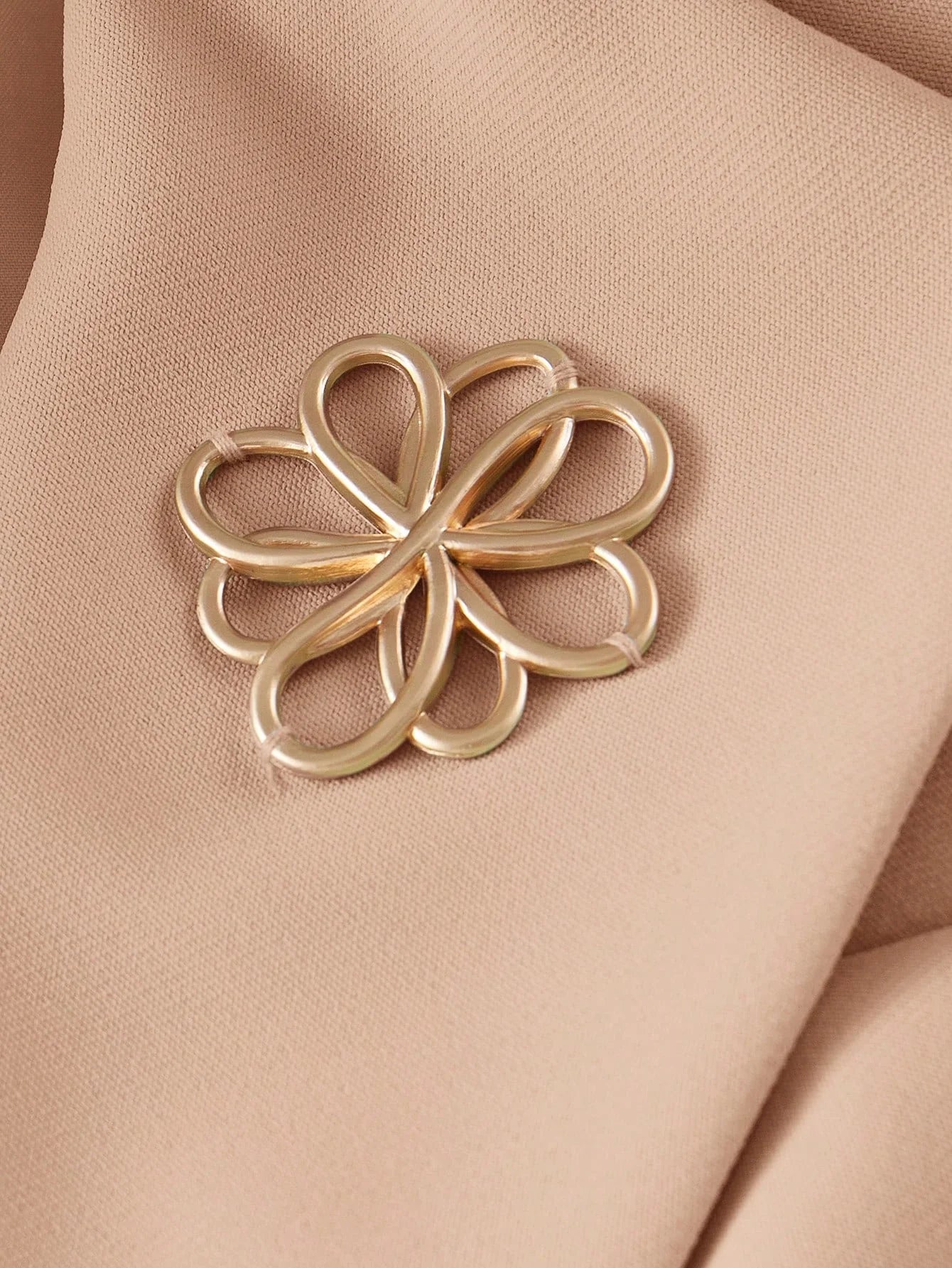 PREMIUM METAL FLORAL DECOR STRUCTURED BLAZER