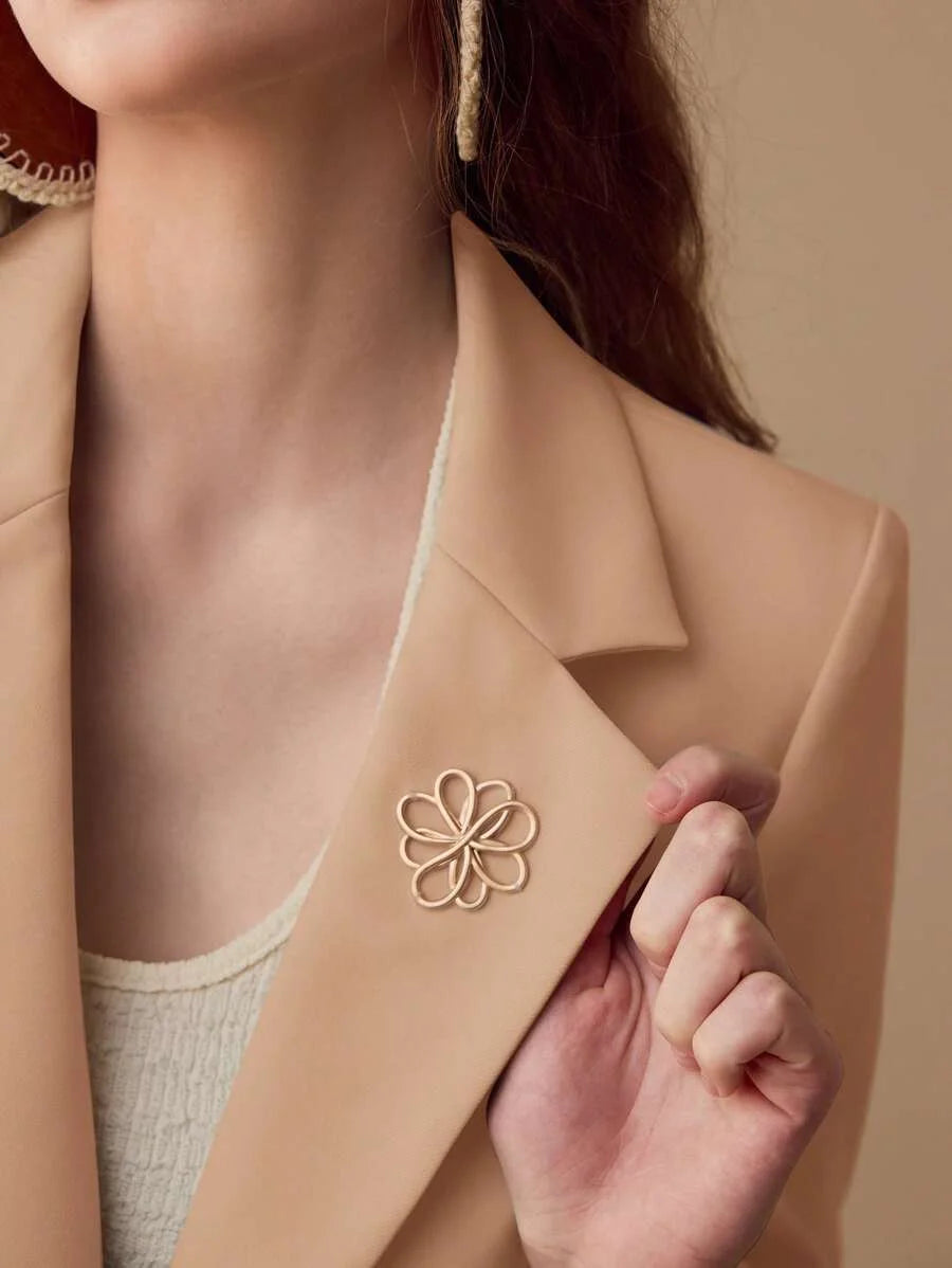 PREMIUM METAL FLORAL DECOR STRUCTURED BLAZER