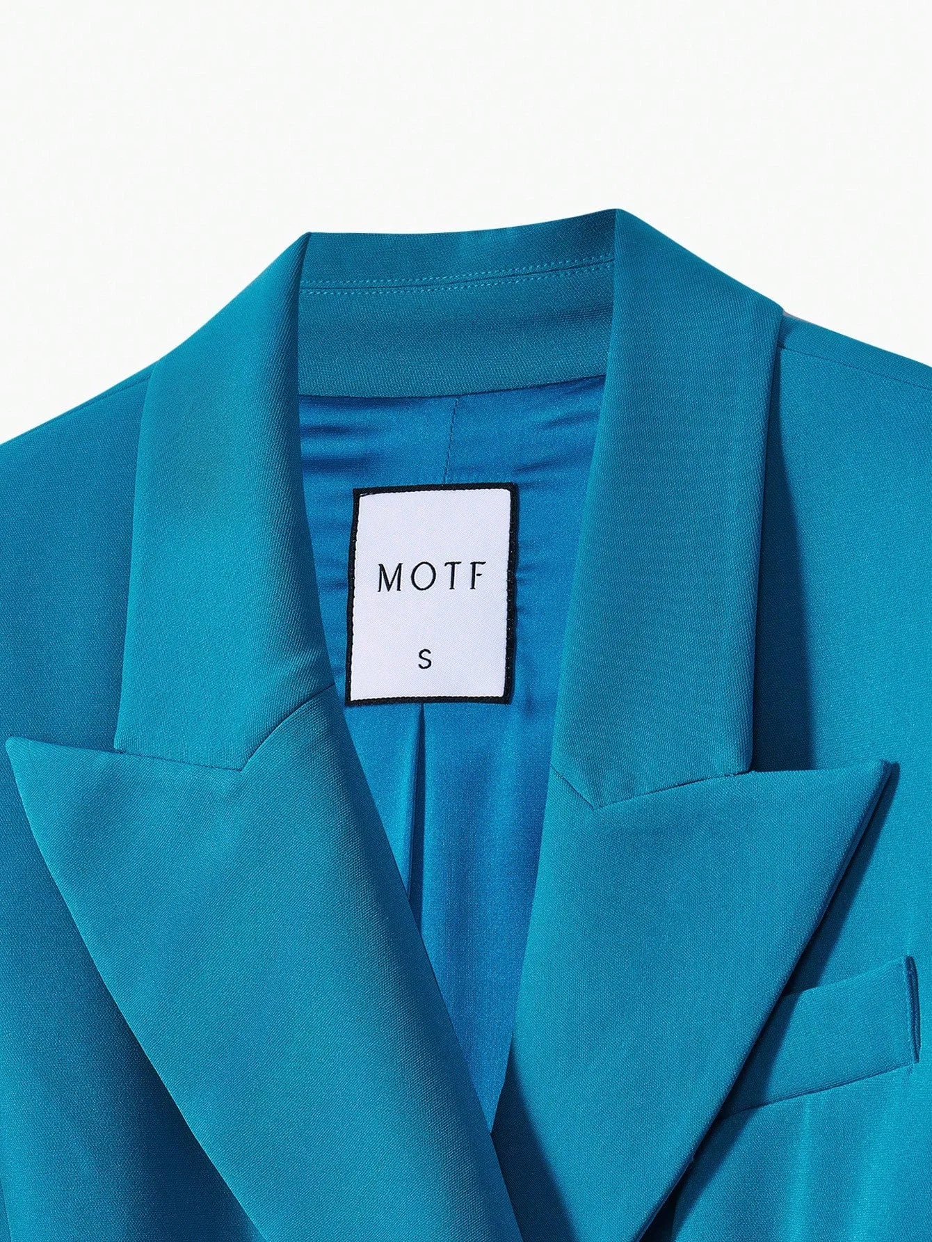 PREMIUM PEAK LAPEL DOUBLE BREASTED BLAZER