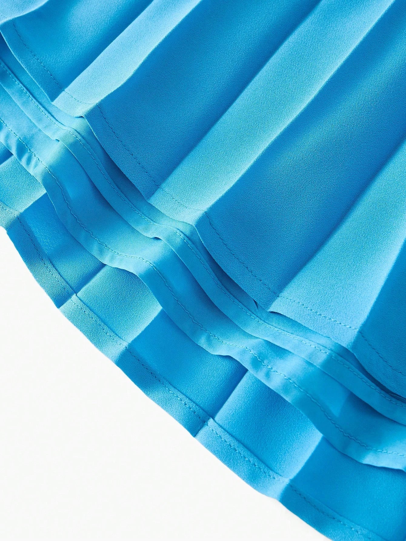 PREMIUM PLEATED FLOWYnbspDRESS