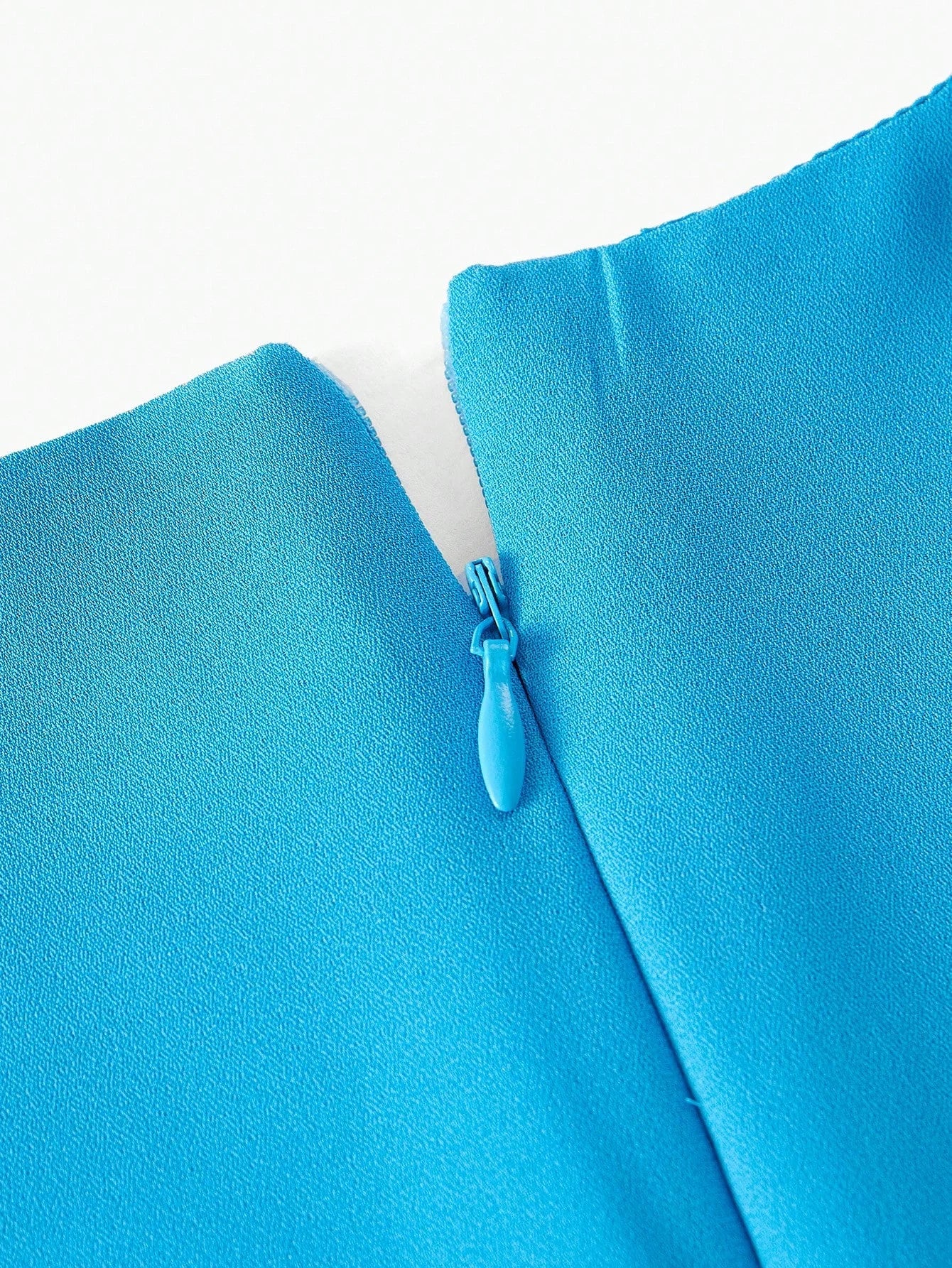 PREMIUM PLEATED FLOWYnbspDRESS