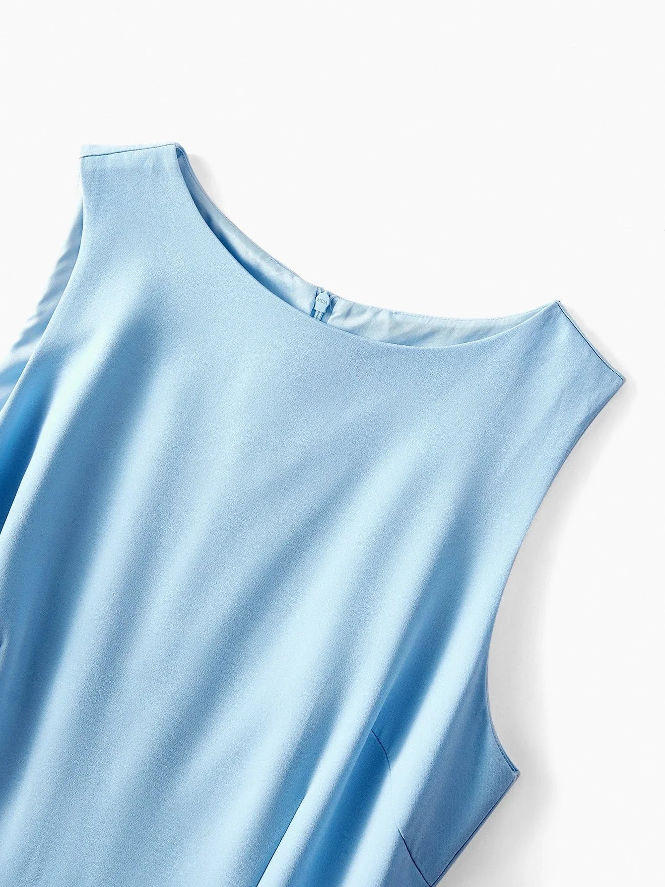 PREMIUM PLEATED ZIPPER DRESS