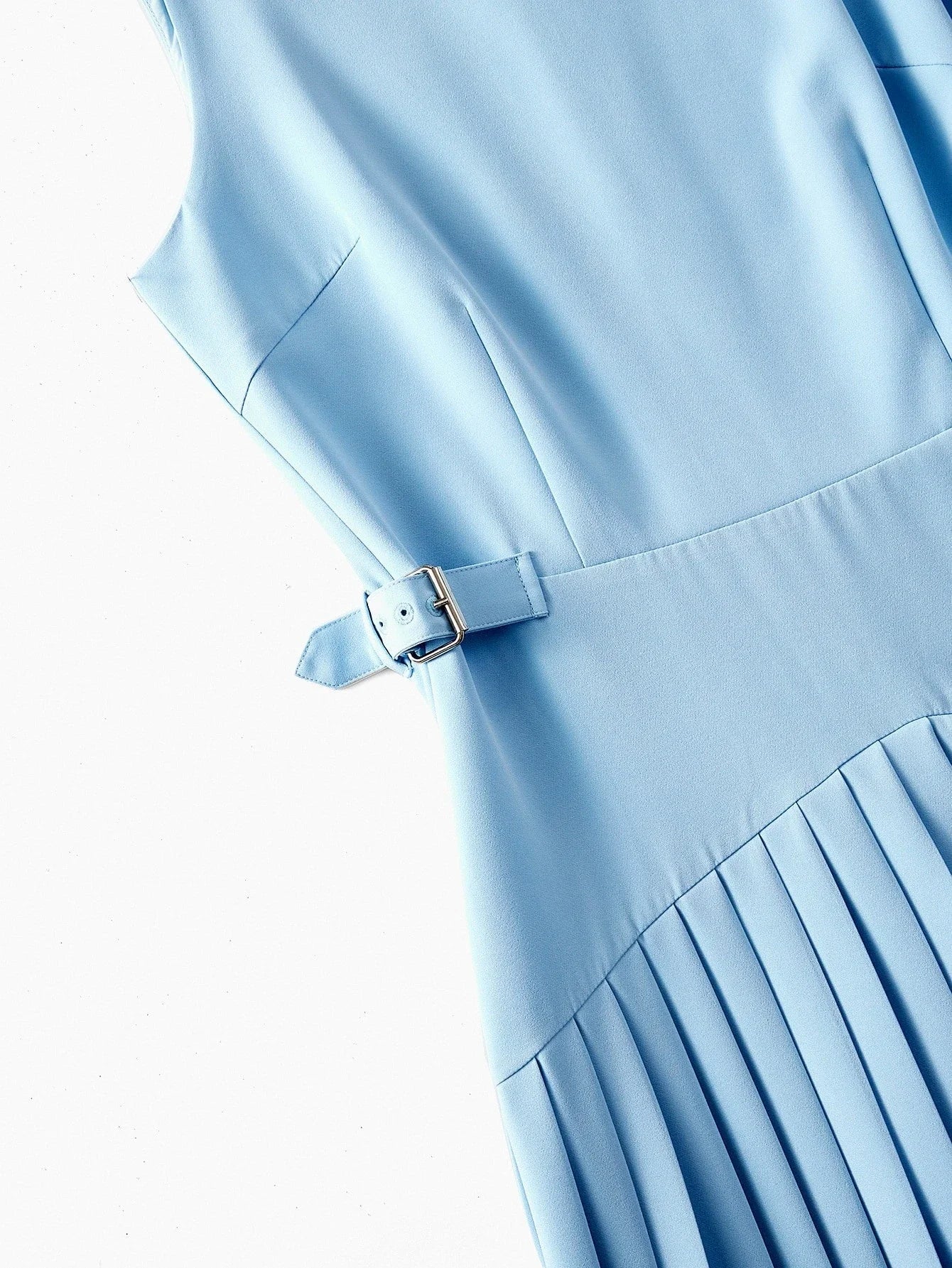 PREMIUM PLEATED ZIPPER DRESS