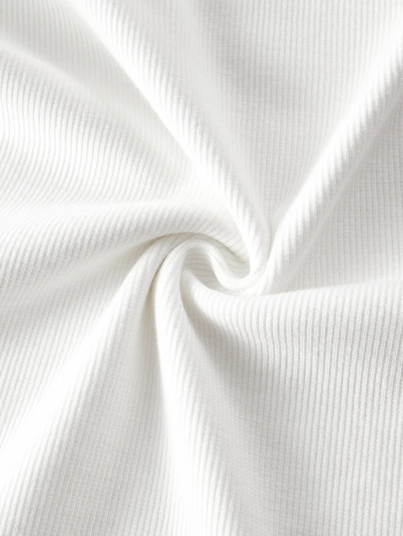 PREMIUM PLUS SIZE CONTRAST BEADED TRIM SHORT SLEEVE TEE