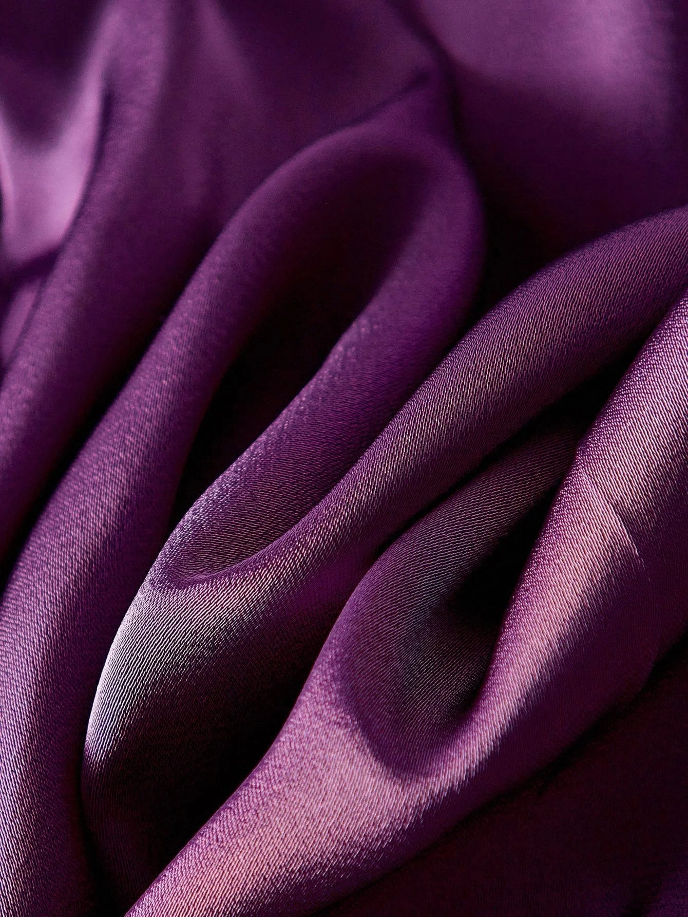 PREMIUM PLUS SIZE PLEATED ASYMMETRICAL HEM DRESS