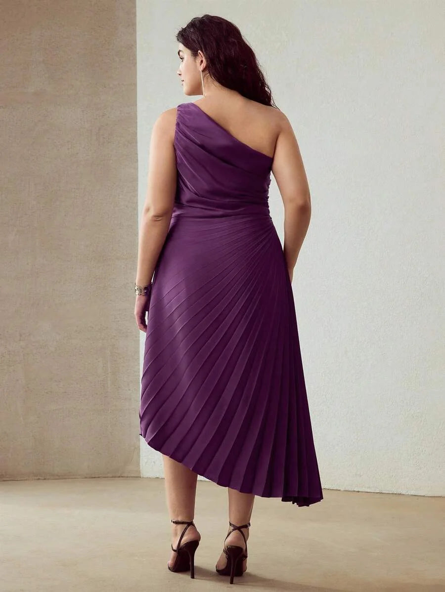 PREMIUM PLUS SIZE PLEATED ASYMMETRICAL HEM DRESS
