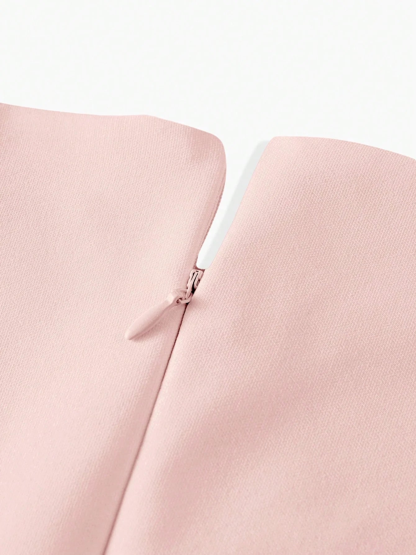 PREMIUM POCKET ZIPPER DRESS