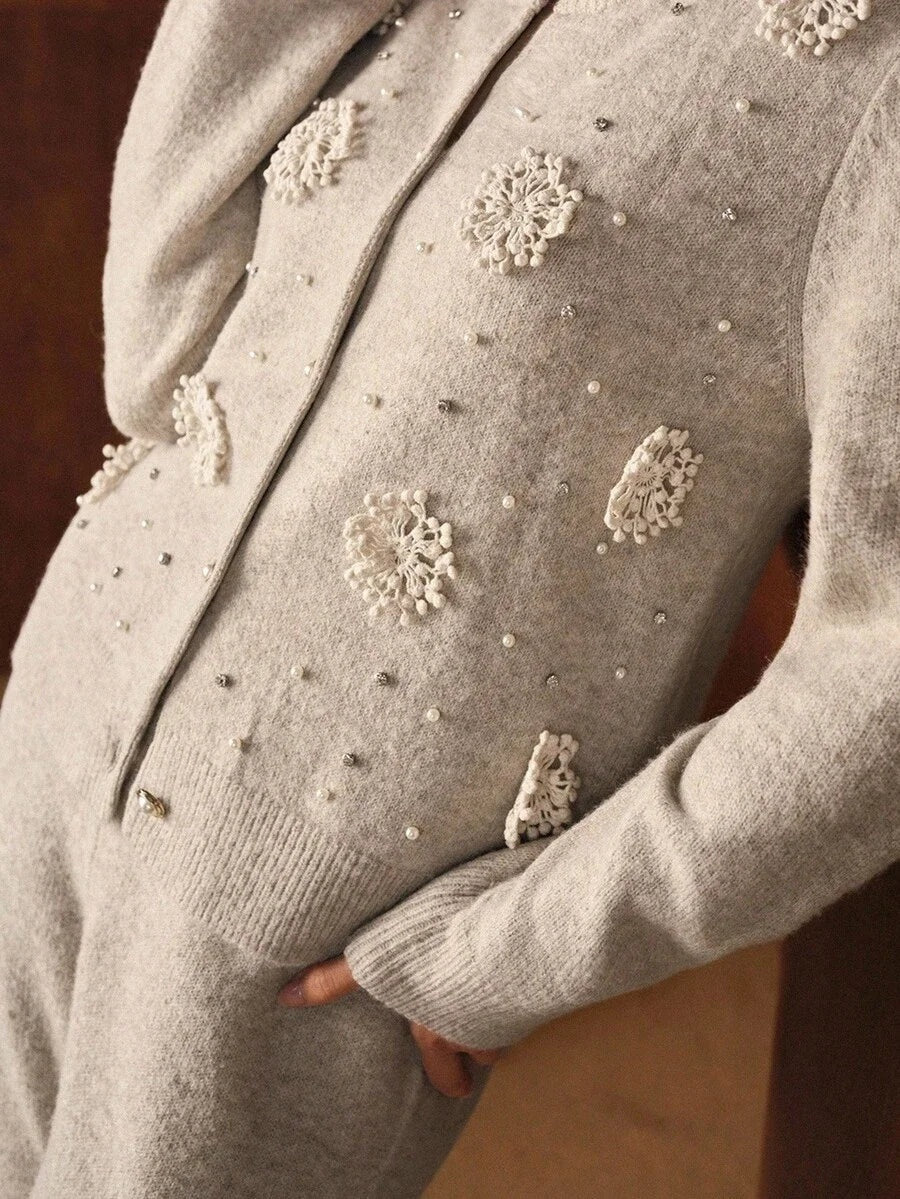 PREMIUM RHINESTONE AND FAUX PEARLS STEREO FLOWER DETAIL CARDIGAN amp SWEATER PANTS SET