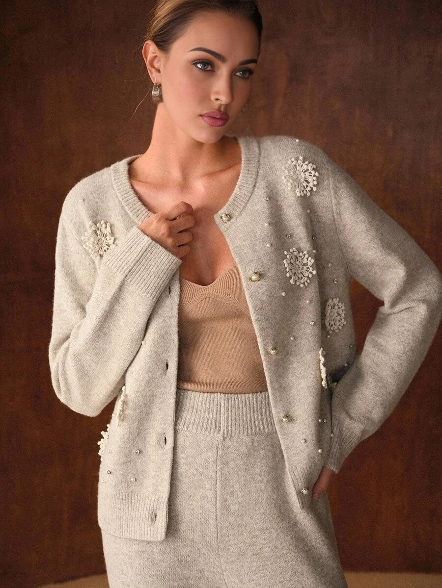 PREMIUM RHINESTONE AND FAUX PEARLS STEREO FLOWER DETAIL CARDIGAN amp SWEATER PANTS SET