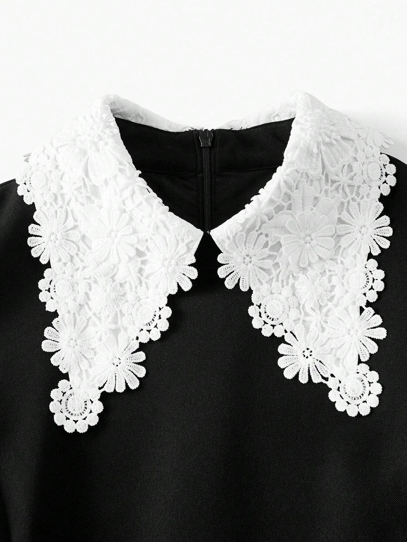 PREMIUM RHINESTONE DECOR COLOR BLOCK CONTRAST LACE DRESS