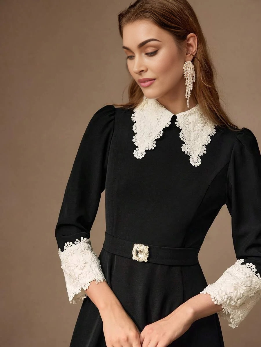 PREMIUM RHINESTONE DECOR COLOR BLOCK CONTRAST LACE DRESS