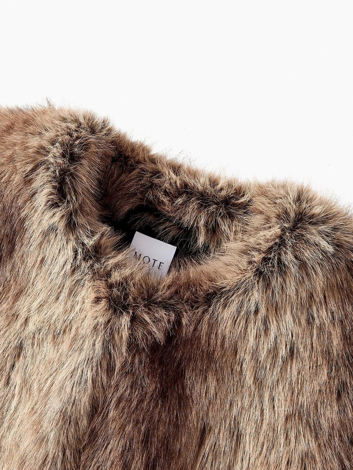 PREMIUM ROUND NECK LONG FAUX FUR COAT AUTUMNWINTER