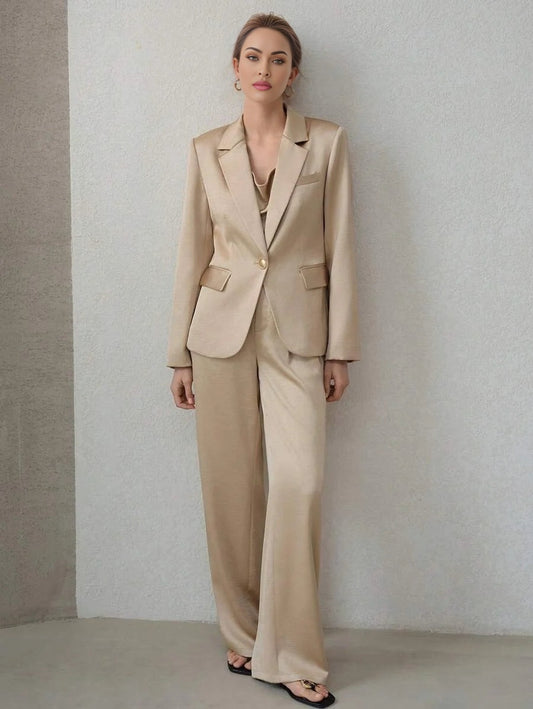 PREMIUM SINGLE BUTTON POCKET BLAZERBUSINESS CASUAL WOMAN