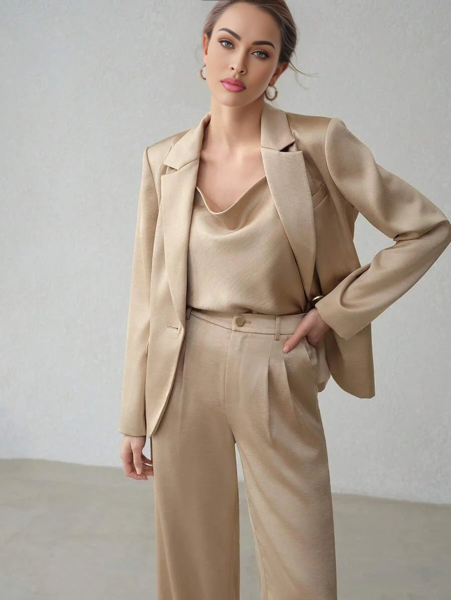 PREMIUM SINGLE BUTTON POCKET BLAZERBUSINESS CASUAL WOMAN