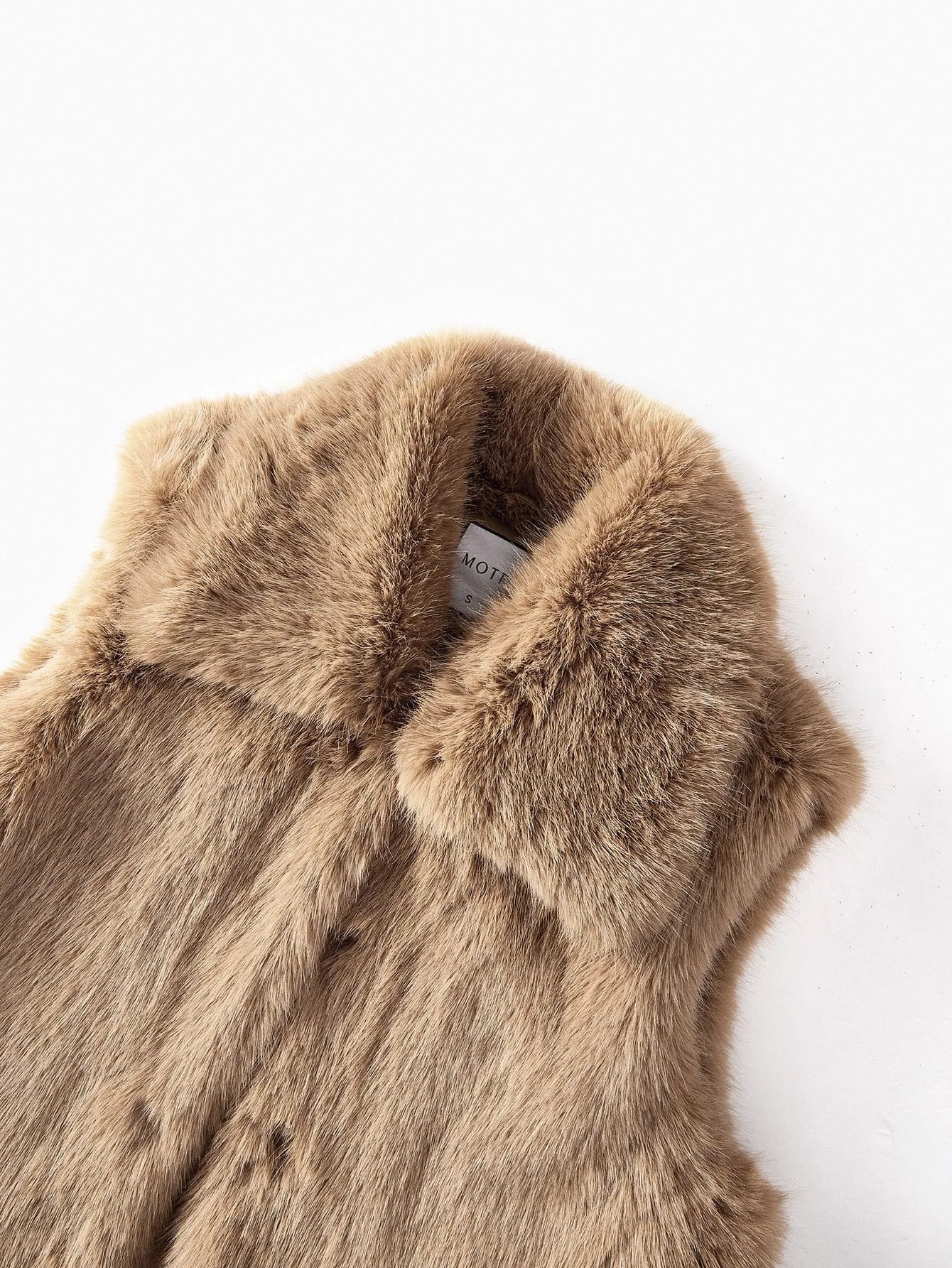PREMIUM SNAP BUTTON SLEEVELESS FAUX FUR COAT FOR AUTUMN amp WINTER