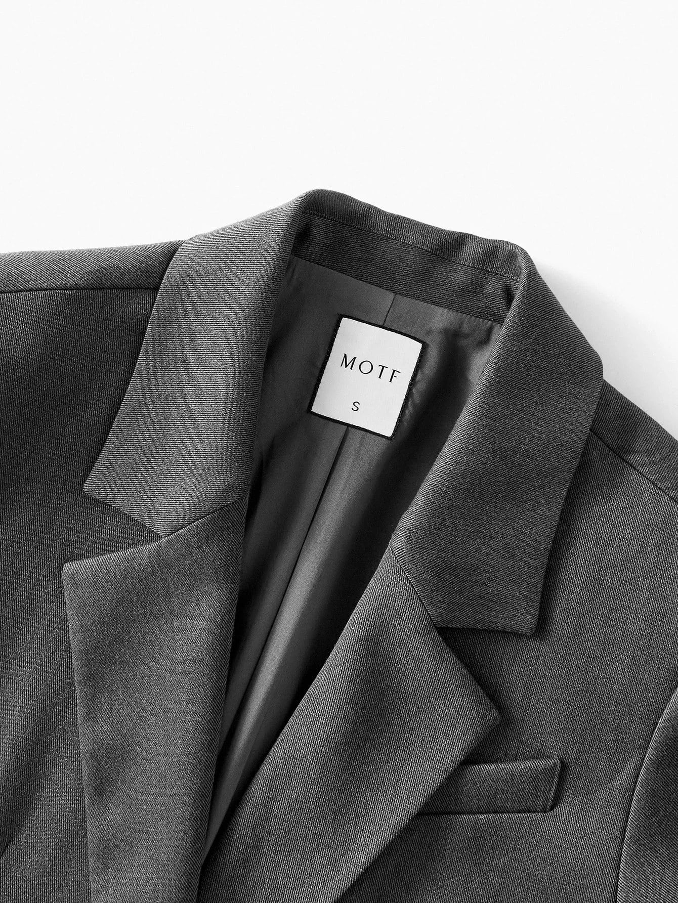 PREMIUM SOLID LAPEL COLLAR SINGLE BREASTED PLACKET FLAP DETAIL BLAZER